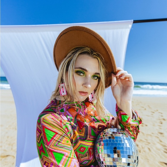 Multicolored geometric print spandex dress size medium - Picture 4 of 5